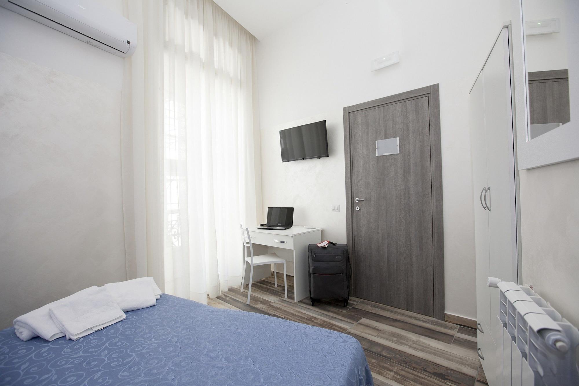 Bed and breakfast Napoli Garibaldi Square Extérieur photo