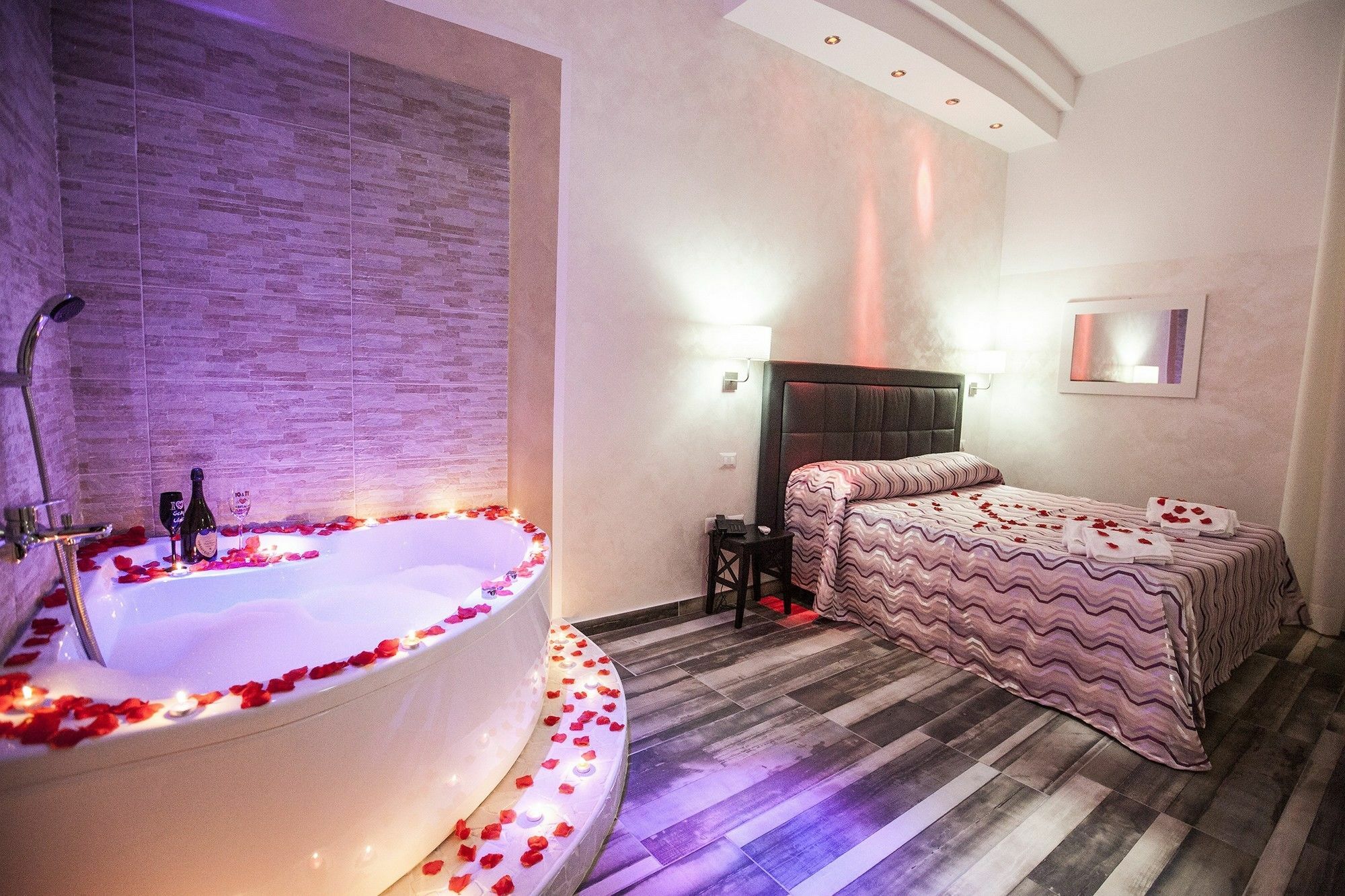 Bed and breakfast Napoli Garibaldi Square Extérieur photo